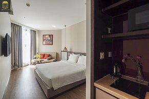 Mandala Oceanfront Driftwood Apartment