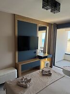 Seastar Apartments