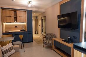 Seastar Apartments