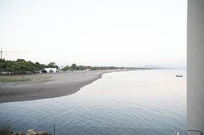 Seastar Apartments