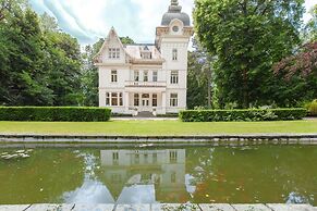 Villa Thor A Majestic 100-year-old Manor