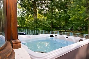 Villa Thor A Majestic 100-year-old Manor