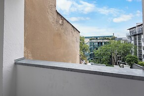 Domloge Lofts & Apartments