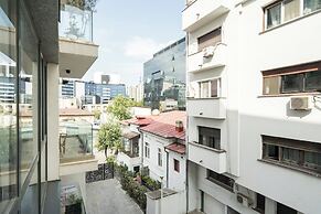 Uphome Suites