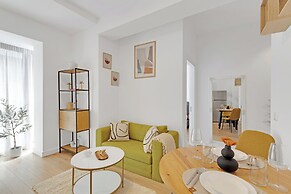 Uphome Suites