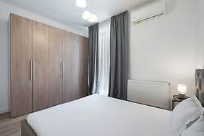 Uphome Suites