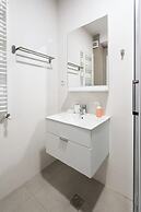 Uphome Suites