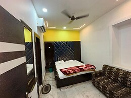 HOTEL ROXY DLX