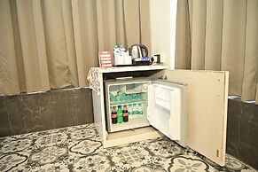 Urvi Banquets & Guest House