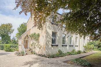 Host Stay Thornecroft