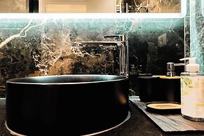 Adam & Eve Apartment