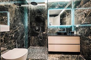 Adam & Eve Apartment