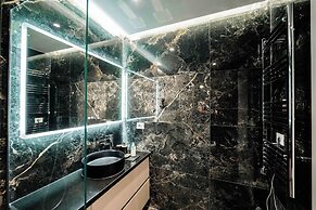 Adam & Eve Apartment