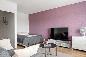Comfy Studio Apt with Prime Location