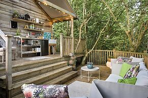 The Hut Rawsons in Levens