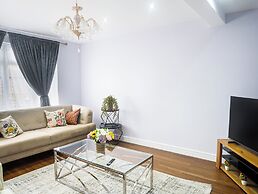 Spacious 6 Bedroom House in Bexleyheath