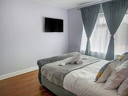 Spacious 6 Bedroom House in Bexleyheath