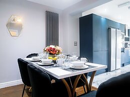 Spacious 6 Bedroom House in Bexleyheath