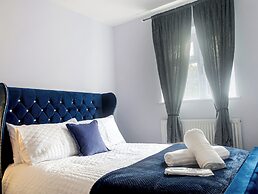Spacious 6 Bedroom House in Bexleyheath