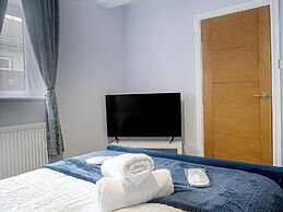 Spacious 6 Bedroom House in Bexleyheath