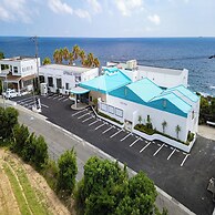 Livemax Resort Inamiseafront