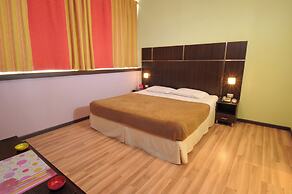 SUITE HOTEL CHROME