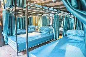 Golden Mountain Hostel