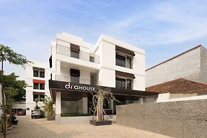 Cove Dra House
