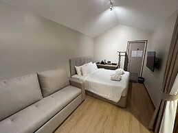 Atlantis Manor