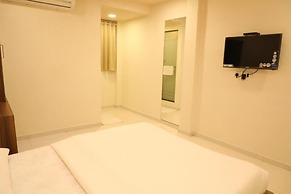 Galaxy Inn By Glitz Hotels