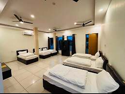 Lee corbett Resort