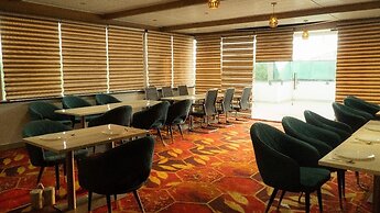 Hotel RS Grand