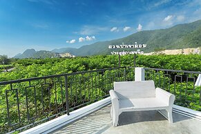 Suan Pa Khao Lom Homestay