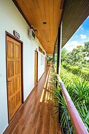 Suan Pa Khao Lom Homestay