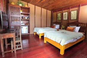 Suan Pa Khao Lom Homestay