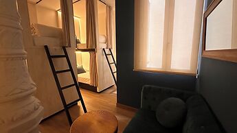 Literal Hostel