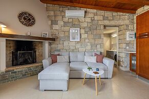Elea Home by Cretanhouses