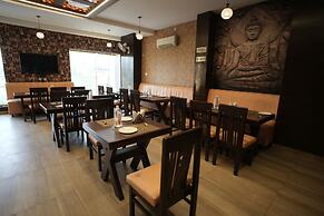 HOTEL S R GRAND