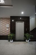 HOTEL S R GRAND