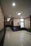 HOTEL S R GRAND