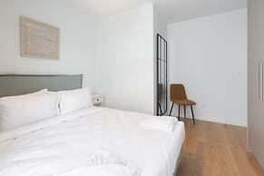 LIV Athinum 1 - Luxury Apartment 5A