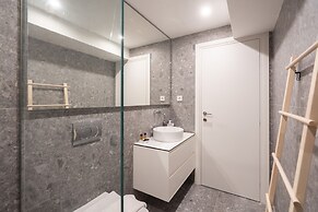 LIV Athinum 1 - Luxury Apartment 5A