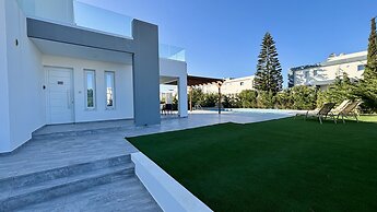 Sunrise Villa With Private Pool