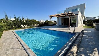 Sunrise Villa With Private Pool