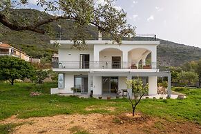 Hill House