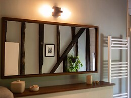 Newstead Farmhouse