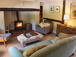 Newstead Farmhouse