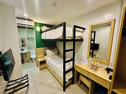Eco Roomy Hotel