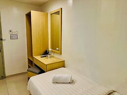 Eco Roomy Hotel