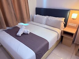 Eco Roomy Hotel